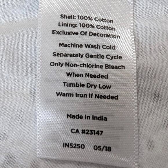 Talbots white cotton eyelet top keyhole back and side zip closure, size S - Picture 4 of 8